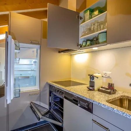 Chalemi Apartment *
